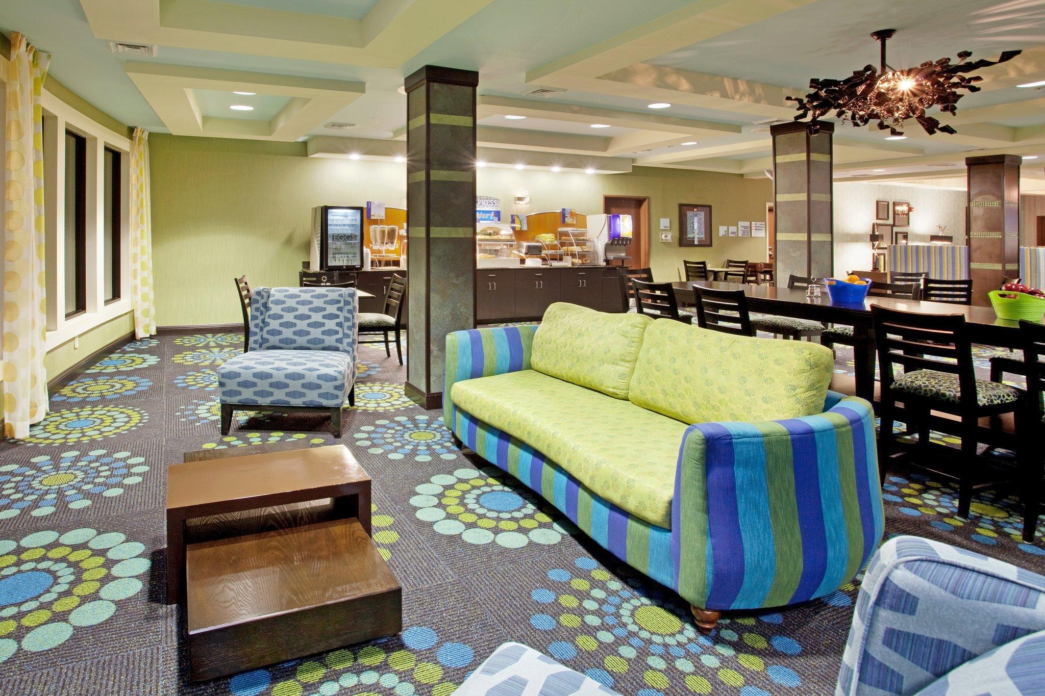 Holiday Inn Express Hotel & Suites Salem By Ihg Extérieur photo